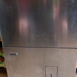 Masina spalat vase undercounter